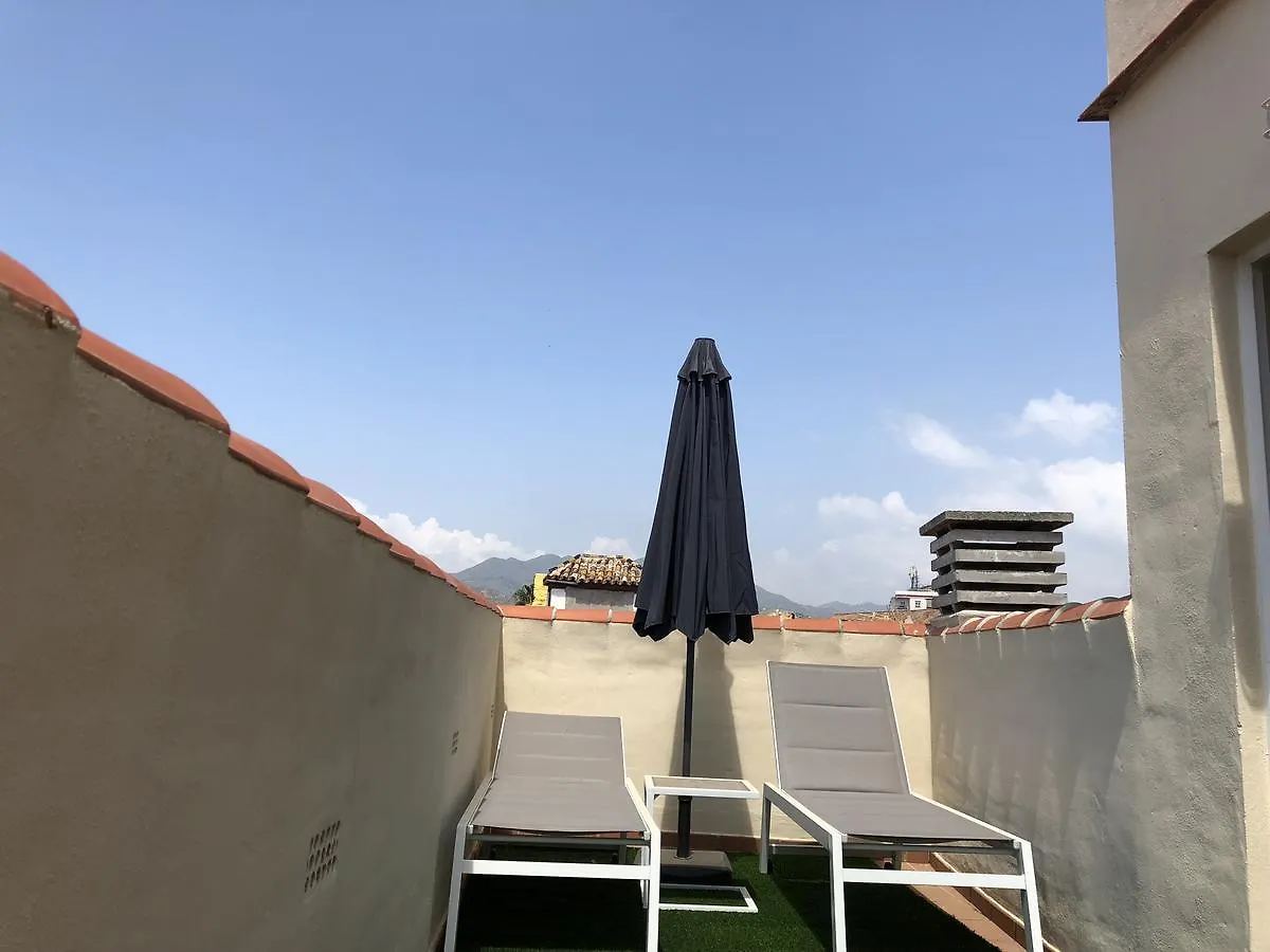 Apartamentos Ollerias Malaga Apartment