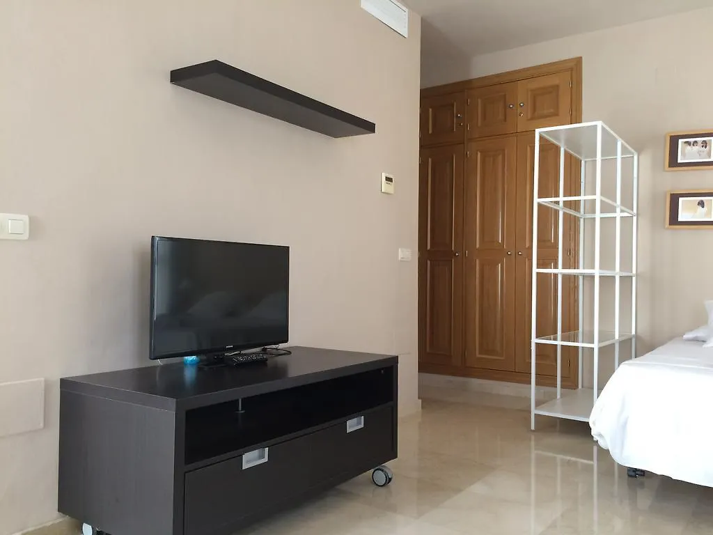 Apartamentos Ollerias Málaga Apartment